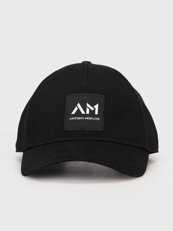 Gorra negra con parche de logotipo - Imagen 2