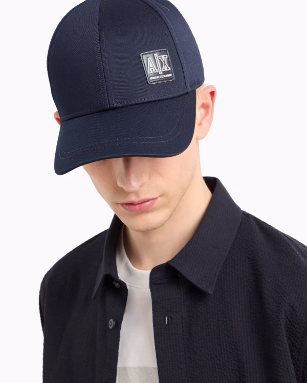Gorra con log lateral azul AX